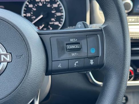 Certified 2024 Nissan Rogue SV FWD image 19