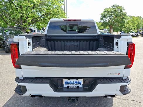 Used 2024 GMC Sierra 1500 AT4 w/ Technology Package AWD/4WD image 36