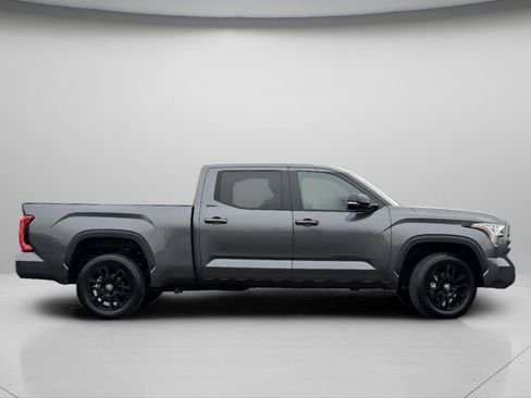 Used 2025 Toyota Tundra Limited image 24