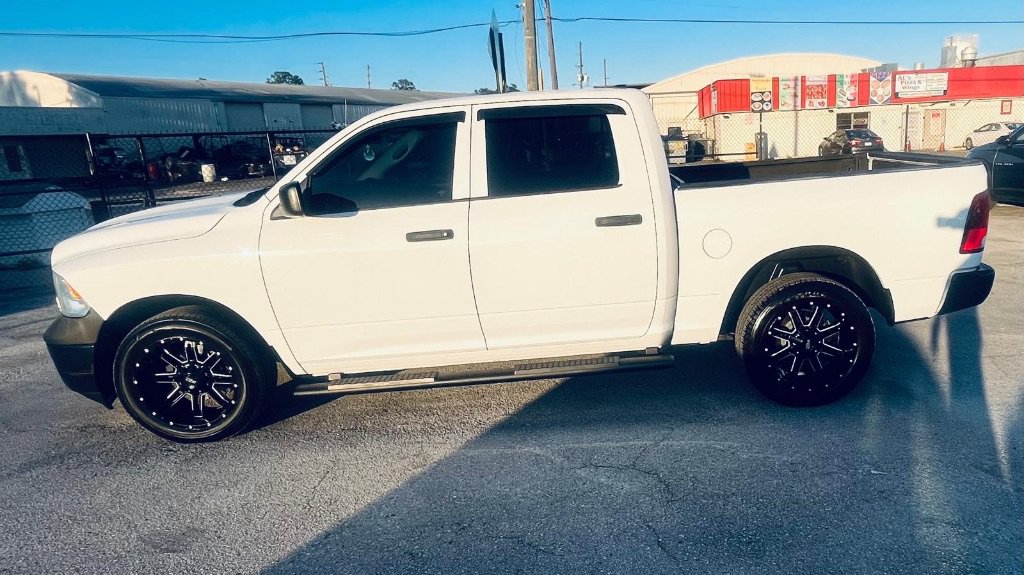 Used 2019 RAM 1500 Tradesman RWD image 9