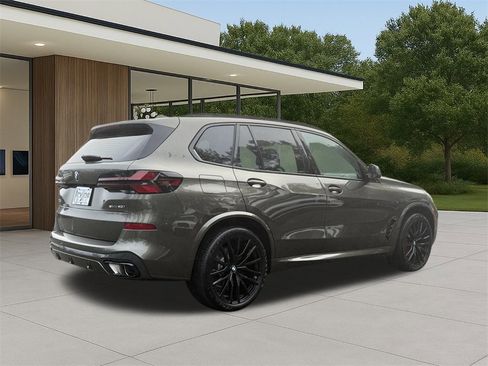 New 2026 BMW X5 sDrive40i w/ M Sport Package image 6