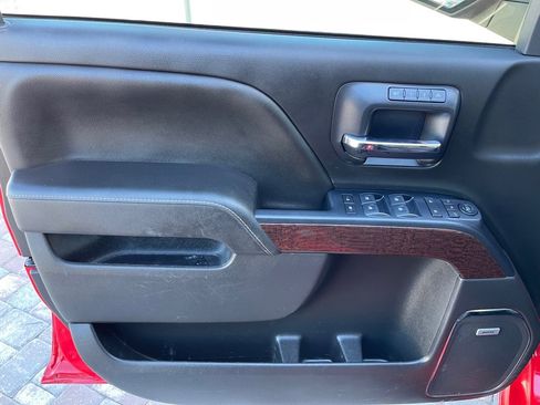 Used 2018 GMC Sierra 1500 SLT image 25