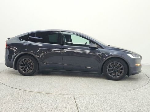 Used 2024 Tesla Model X image 4