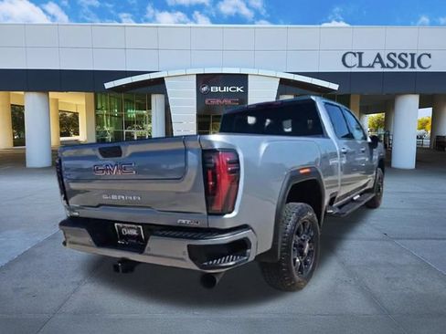 Used 2025 GMC Sierra 2500 AT4 AWD/4WD image 7