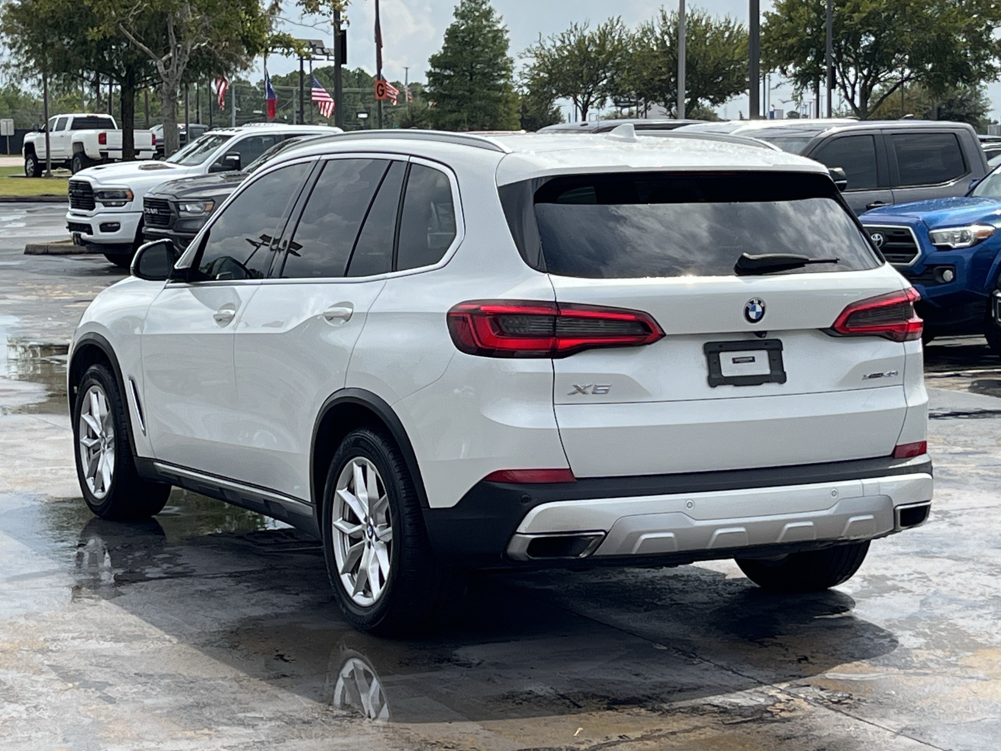 Used 2019 BMW X5 xDrive40i w/ Premium Package 2 AWD/4WD image 12