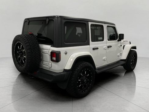 Used 2021 Jeep Wrangler Unlimited Sahara w/ Cold Weather Group AWD/4WD image 4