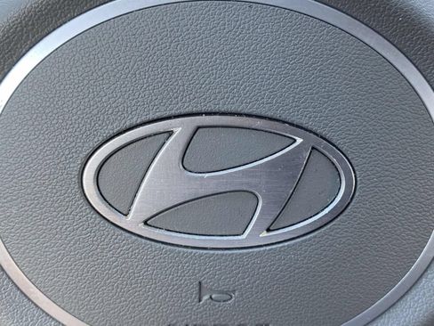 Used 2024 Hyundai Elantra SEL FWD image 26