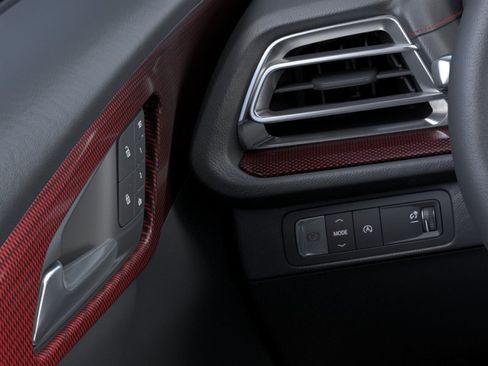 Used 2024 Chevrolet Traverse RS w/ LPO, Floor Liner Package FWD image 23