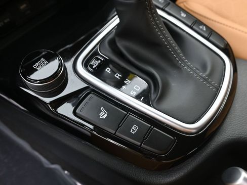 Used 2024 Kia Seltos EX image 37