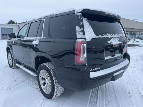 Used 2018 GMC Yukon SLT image 4