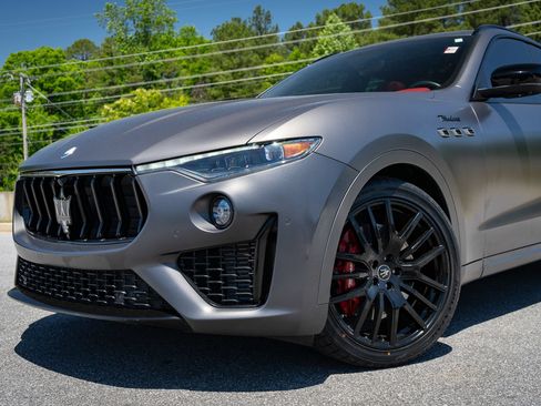 Used 2022 Maserati Levante Modena AWD/4WD image 6