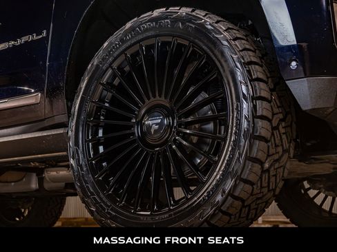 Used 2024 GMC Yukon Denali Ultimate image 12