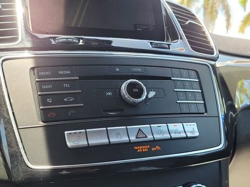 Used 2019 Mercedes-Benz GLS 450 4MATIC image 29