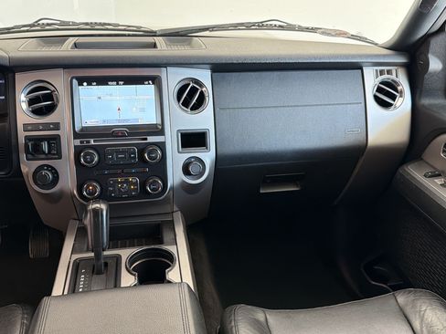 Used 2016 Ford Expedition EL XLT w/ Equipment Group 202A AWD/4WD image 28