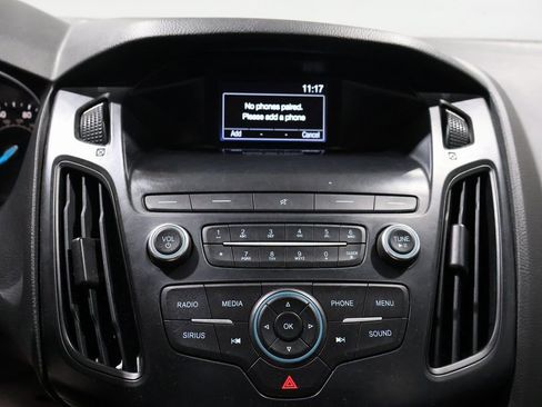 Used 2018 Ford Focus SE w/ Cold Weather Package image 26