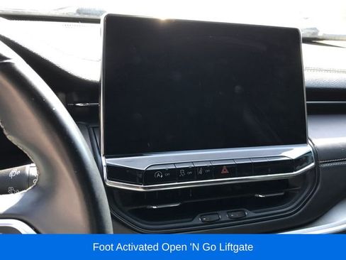 Used 2022 Jeep Compass High Altitude AWD/4WD image 7