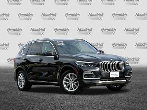 Certified 2022 BMW X5 xDrive40i w/ Parking Assistance Package image 2