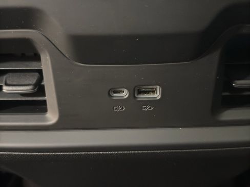 Used 2022 Chevrolet Silverado 1500 RST w/ Convenience Package II image 14