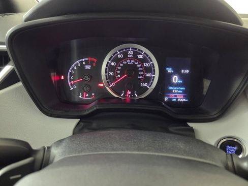 Used 2021 Toyota Corolla SE FWD image 16