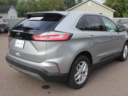 Certified 2022 Ford Edge SEL image 6