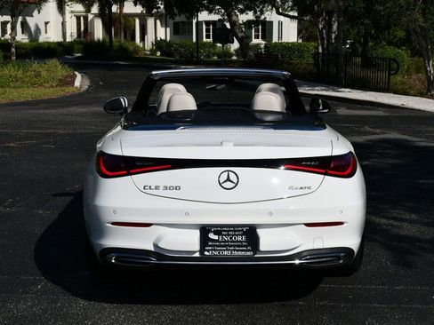 Used 2024 Mercedes-Benz CLE 300 4MATIC Cabriolet w/ Driver Assistance Package image 5