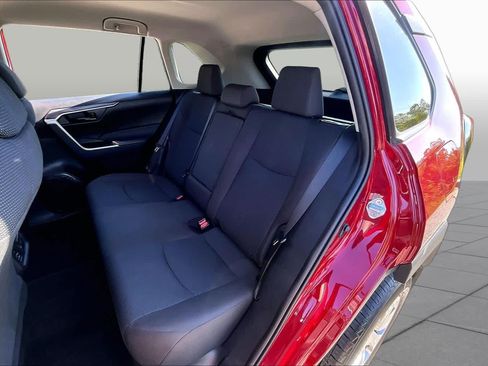 Used 2023 Toyota RAV4 LE AWD/4WD image 19
