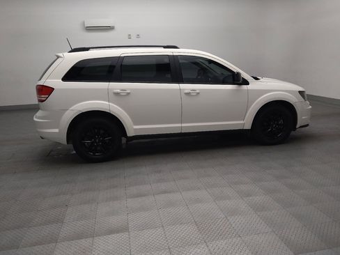 Used 2020 Dodge Journey SE w/ SE Popular Equipment Group FWD image 11