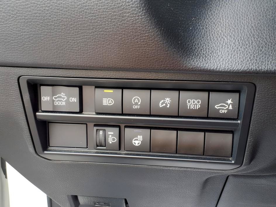 Used 2023 Toyota Tundra SR5 w/ SR5 Premium Package AWD/4WD image 25