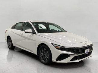 New 2025 Hyundai Elantra Hybrid image 1