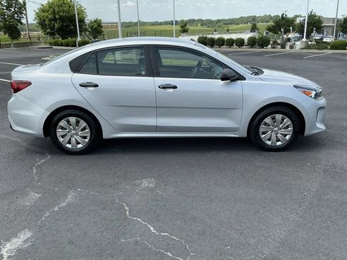 Used 2018 Kia Rio LX FWD image 3