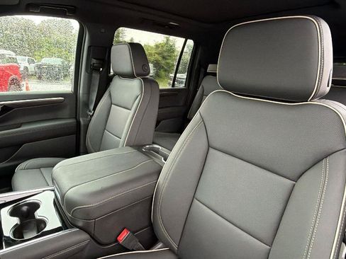 New 2026 Chevrolet Suburban Premier w/ Sun And Tow Package AWD/4WD image 14