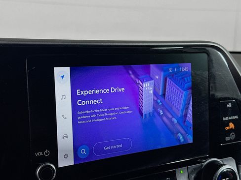 Used 2023 Toyota Highlander LE image 23