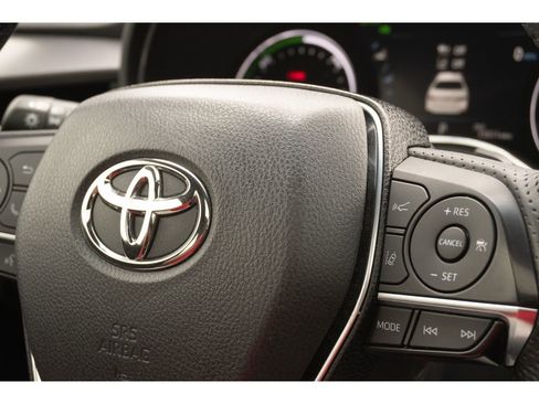 Used 2020 Toyota Avalon XSE image 29