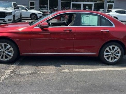 Used 2019 Mercedes-Benz C 300 4MATIC Sedan image 6