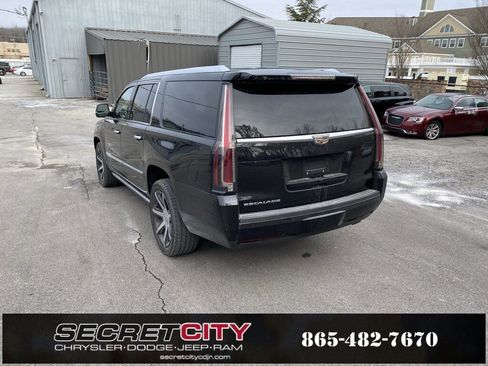 Used 2016 Cadillac Escalade ESV Premium image 7