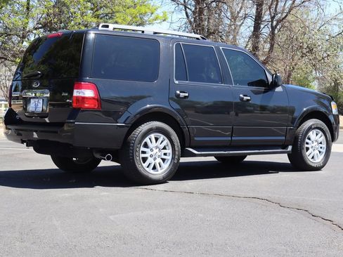 Used 2014 Ford Expedition XLT image 5