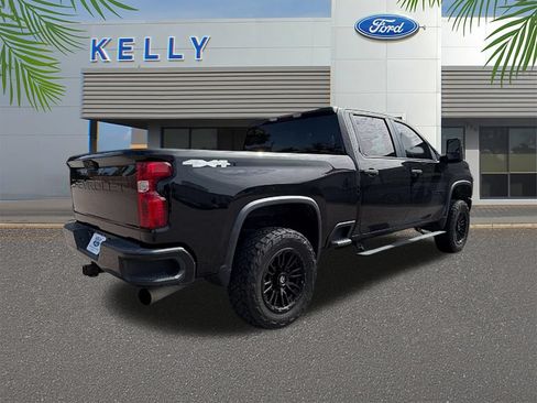 Used 2022 Chevrolet Silverado 2500 Custom w/ Custom Value Package AWD/4WD image 5