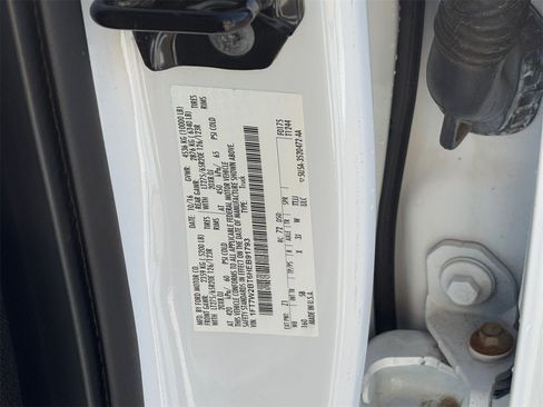 Used 2017 Ford F250 Lariat w/ Chrome Package image 29