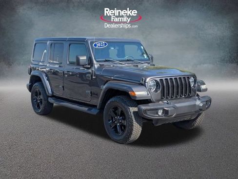 Used 2022 Jeep Wrangler Unlimited Sahara AWD/4WD image 3
