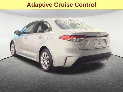 Used 2026 Toyota Corolla LE image 8