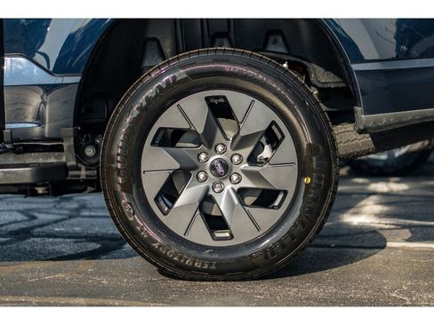 New 2025 Ford F150 Lightning Lariat image 4