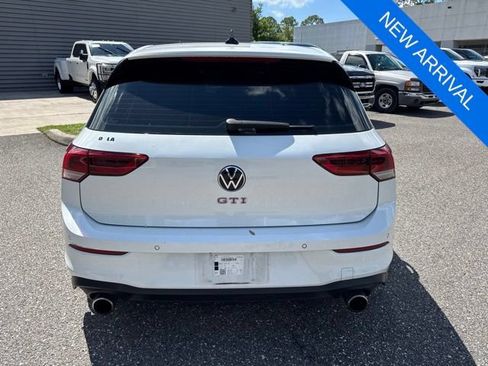 Used 2022 Volkswagen GTI SE FWD image 8
