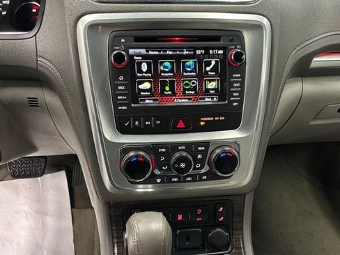 Used 2016 GMC Acadia SLT FWD image 25