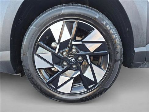 Used 2024 Hyundai Kona SEL FWD image 20