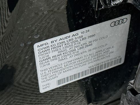 Used 2025 Audi Q3 2.0T Premium image 12