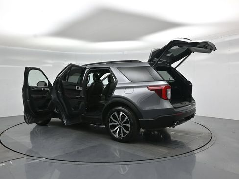Used 2022 Ford Explorer ST-Line w/ Class IV Trailer Tow Package AWD/4WD image 32
