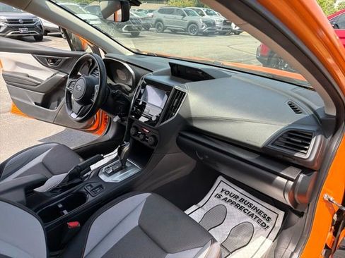 Used 2018 Subaru Crosstrek 2.0i Premium w/ Moonroof Package AWD/4WD image 24