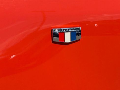 Used 2020 Chevrolet Camaro LT RWD image 21