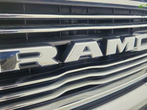 Used 2021 RAM 1500 Laramie AWD/4WD image 16