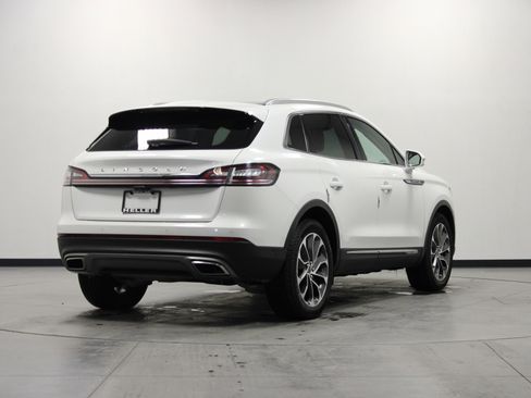 Used 2021 Lincoln Nautilus Reserve w/ Equipment Group 201A image 4